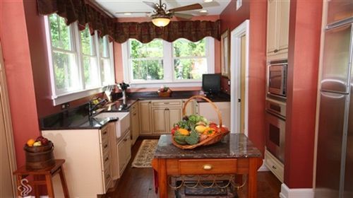 Chestnut Hill Bed & Breakfast Orange Exterior photo